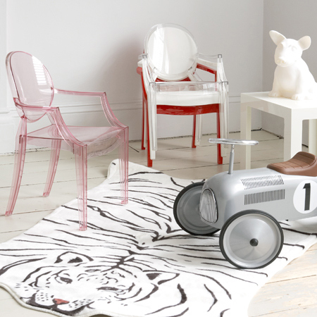 Chaise Lou Lou Ghost chez Kartell